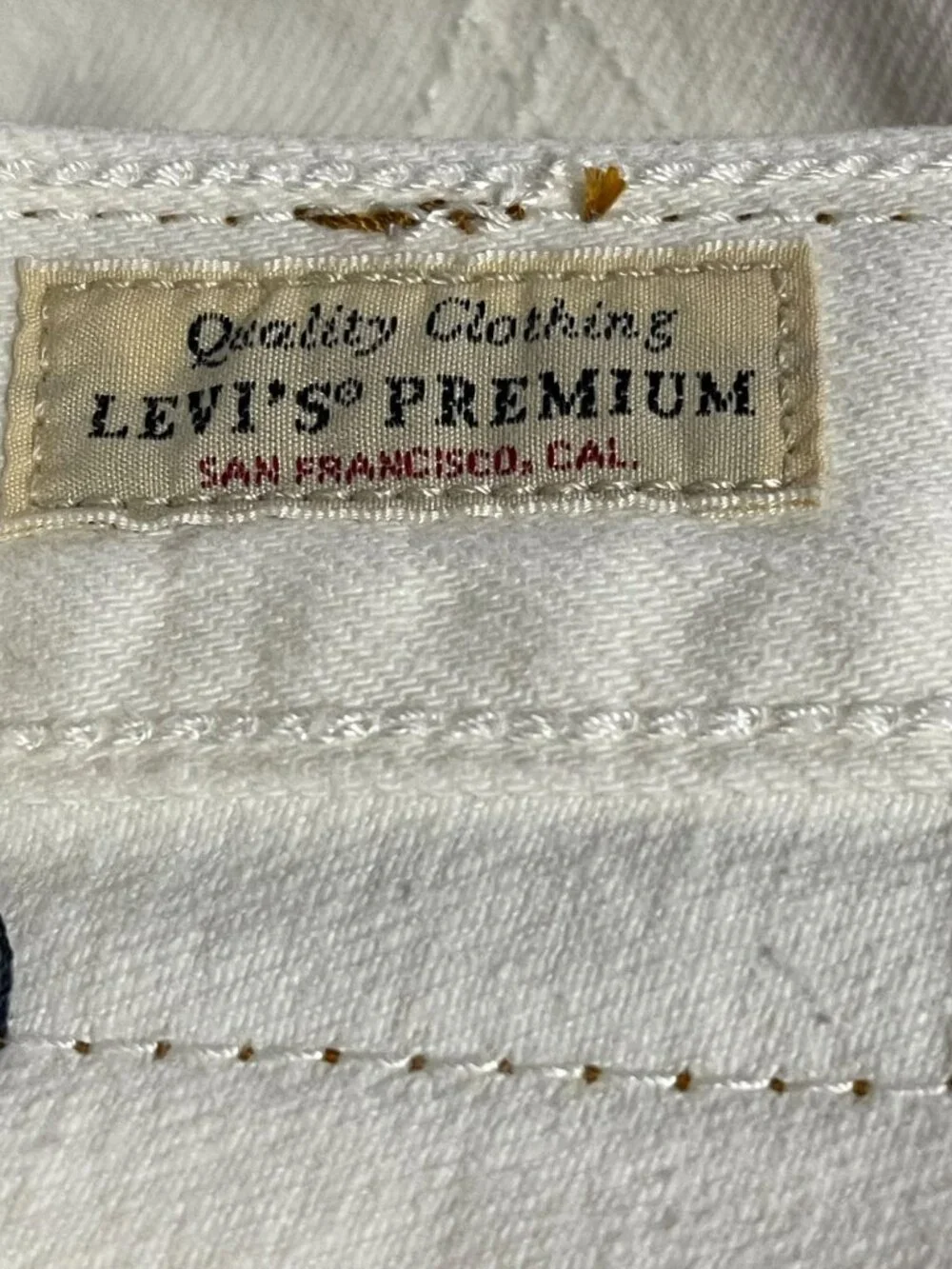 Levis 501 Premium Original White Denim Jeans Mens 25x30 Straight Leg Button Fly